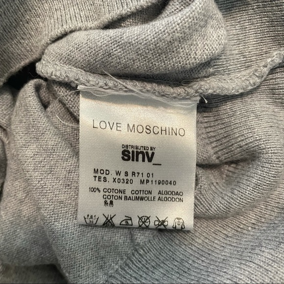 𝅺MOSCHINO Long Grey Love Moschino T Shirt Sequin Red Heart 100% cotton Small - Picture 7 of 8